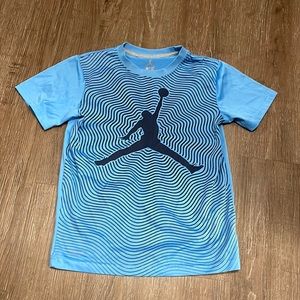 Boys Size Medium Short Sleeve Shirt Dri-Fit